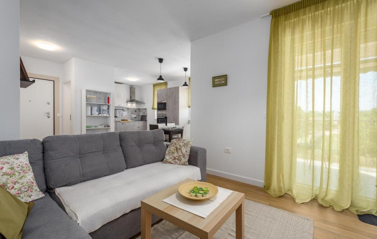 Apartmani Lucija Poreč Exteriér fotografie