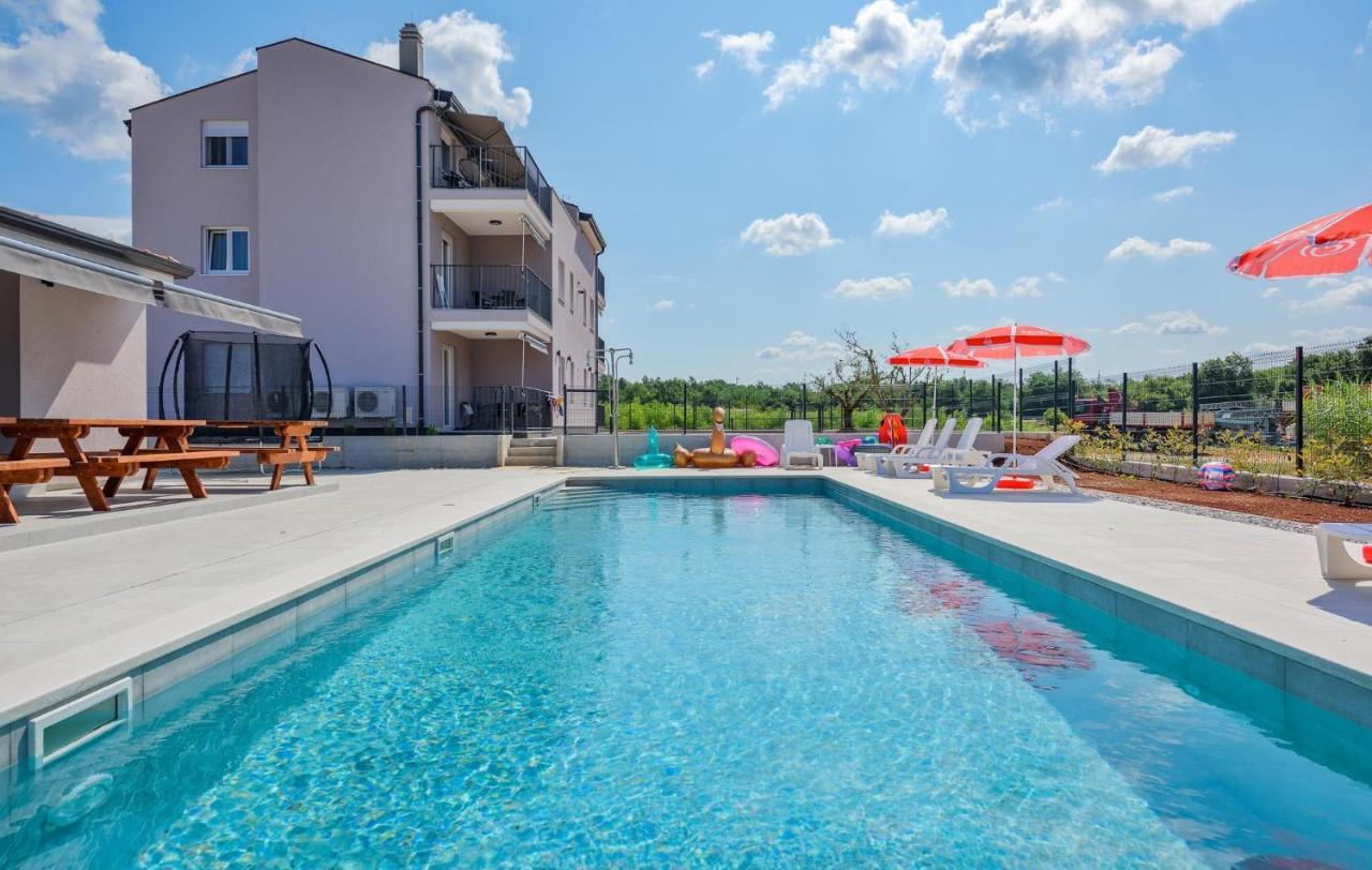 Apartmani Lucija Poreč Exteriér fotografie